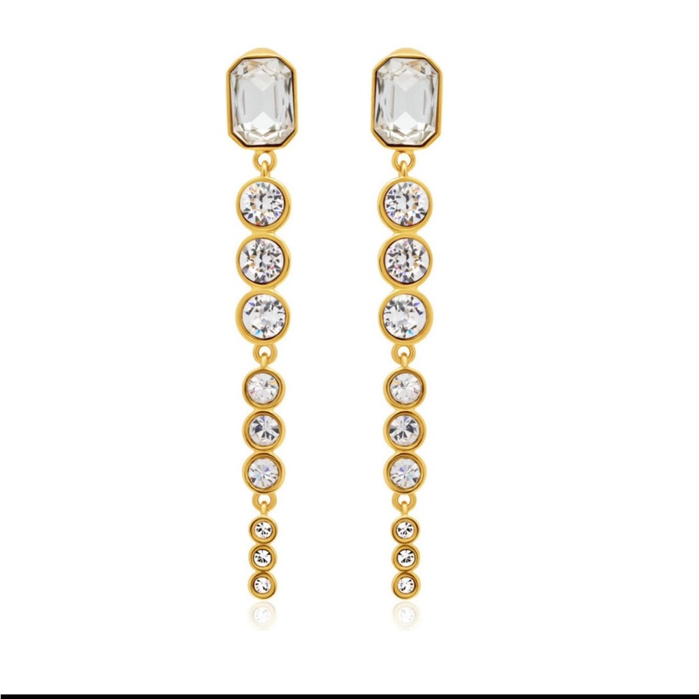 Oscar de la Renta • Tapered Crystals CZ Drop Clip on Earring - Picture 11 of 16